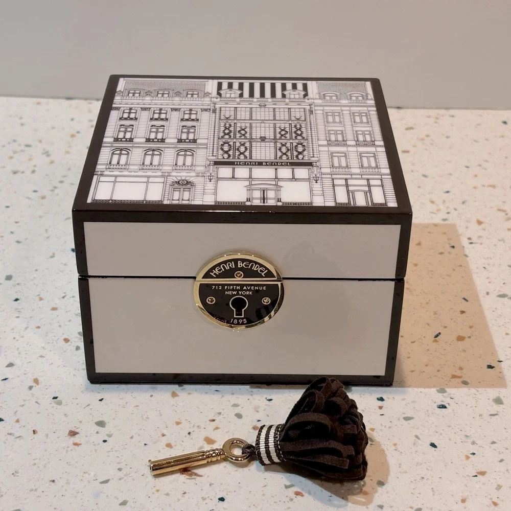 Henri Bendel NY 120th Anniversary‎ Special Edition Locking Dresser Jewelry Box